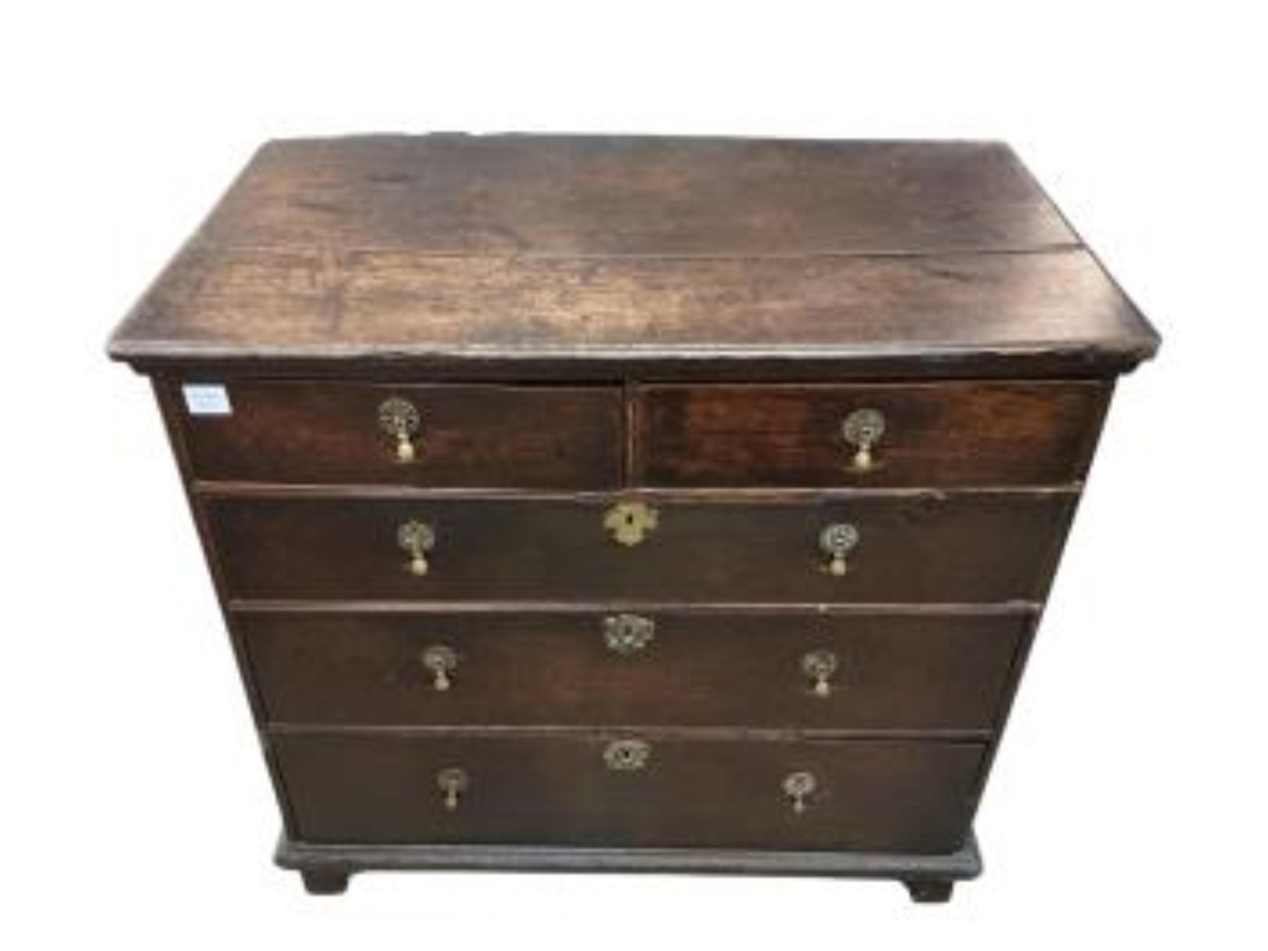 An early 18th century oak chest of drawers, width 98cm, depth 56cm, height 94cm